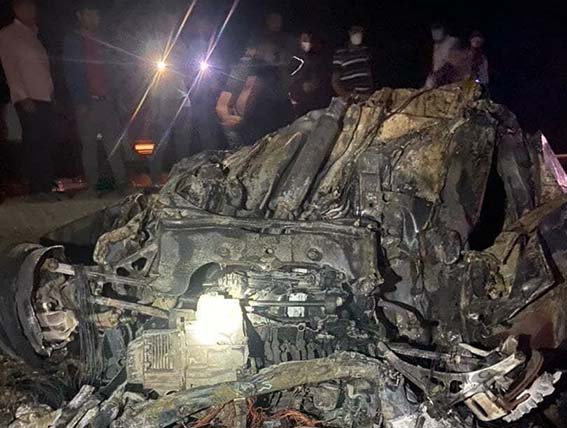 واژگونی خودرو در جاده جهرم-شیراز؛ ۸ تبعه افغان جان باختند